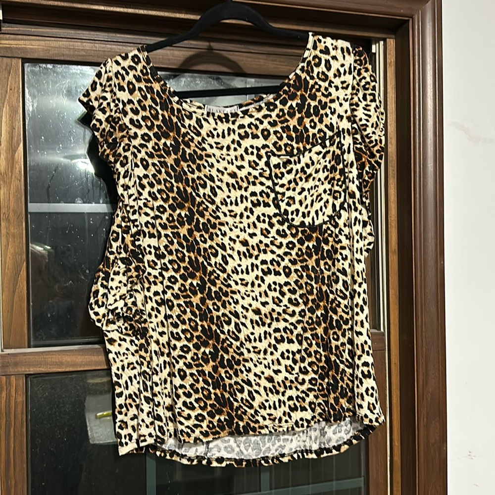 Leopard top